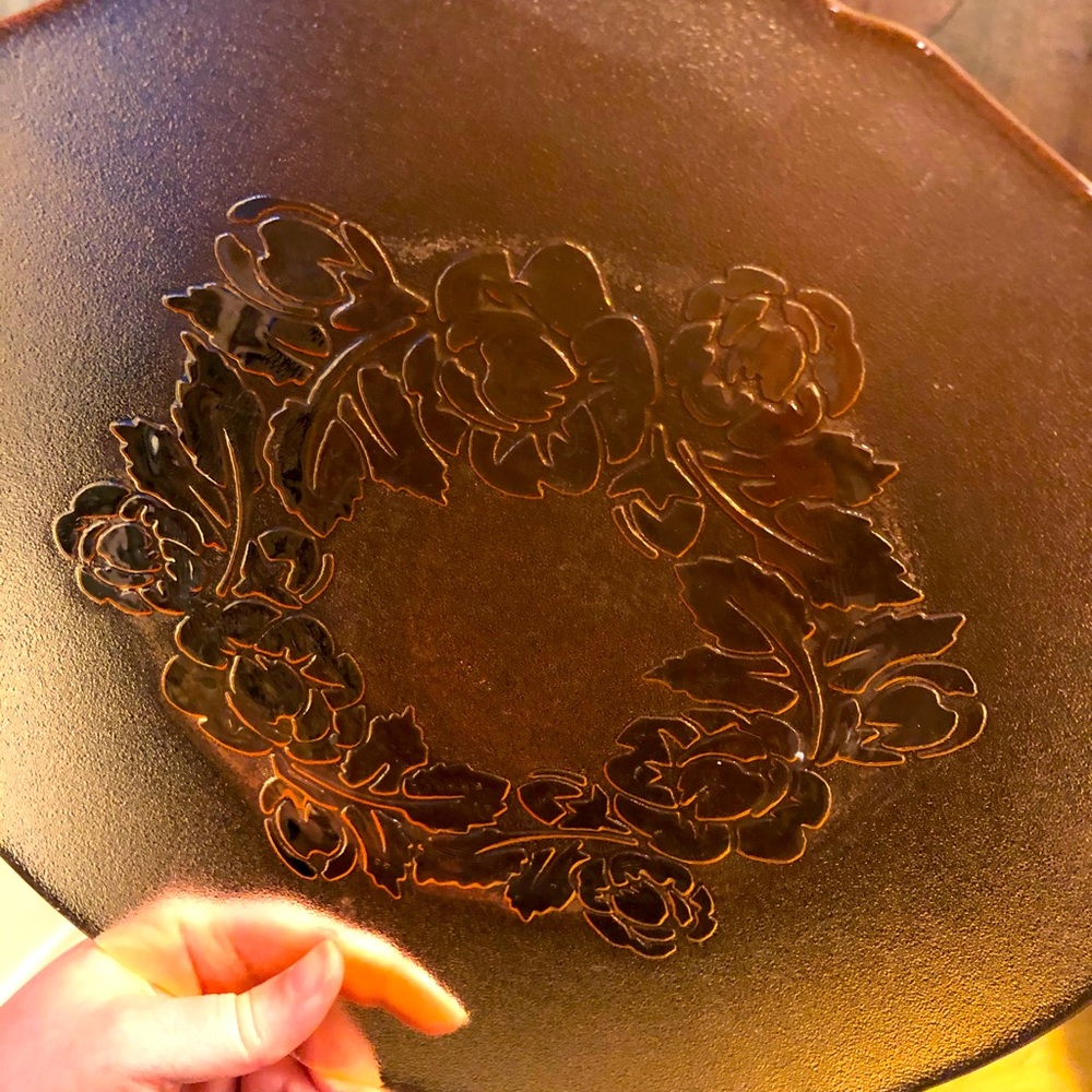 4 matching floral glass plates